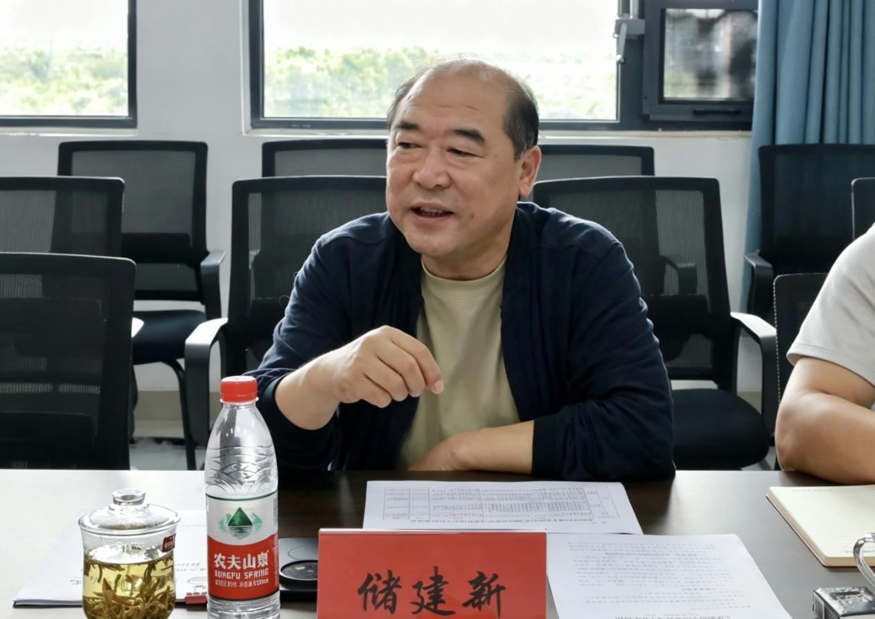 校党委书记储建新一行到文化旅游学院调研指导工作