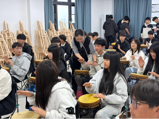 汴韵流芳 艺启新程——文化旅游学院携手开封杞县卓雅教育集团下属中学开展文化艺术交流活动